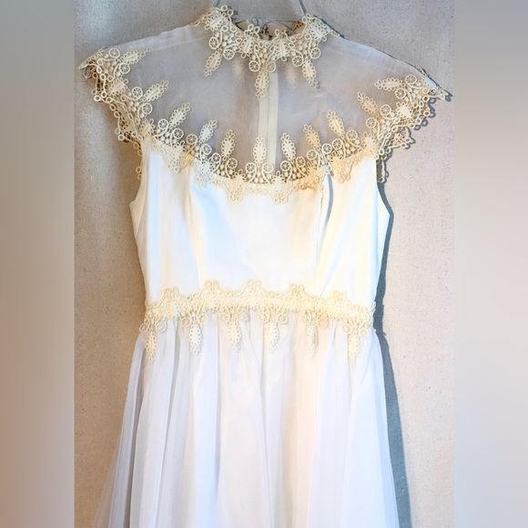 VINTAGE Ivory White Sleeveless Evening gown Lace trim Sheer High neckline Luxe - Picture 13 of 15